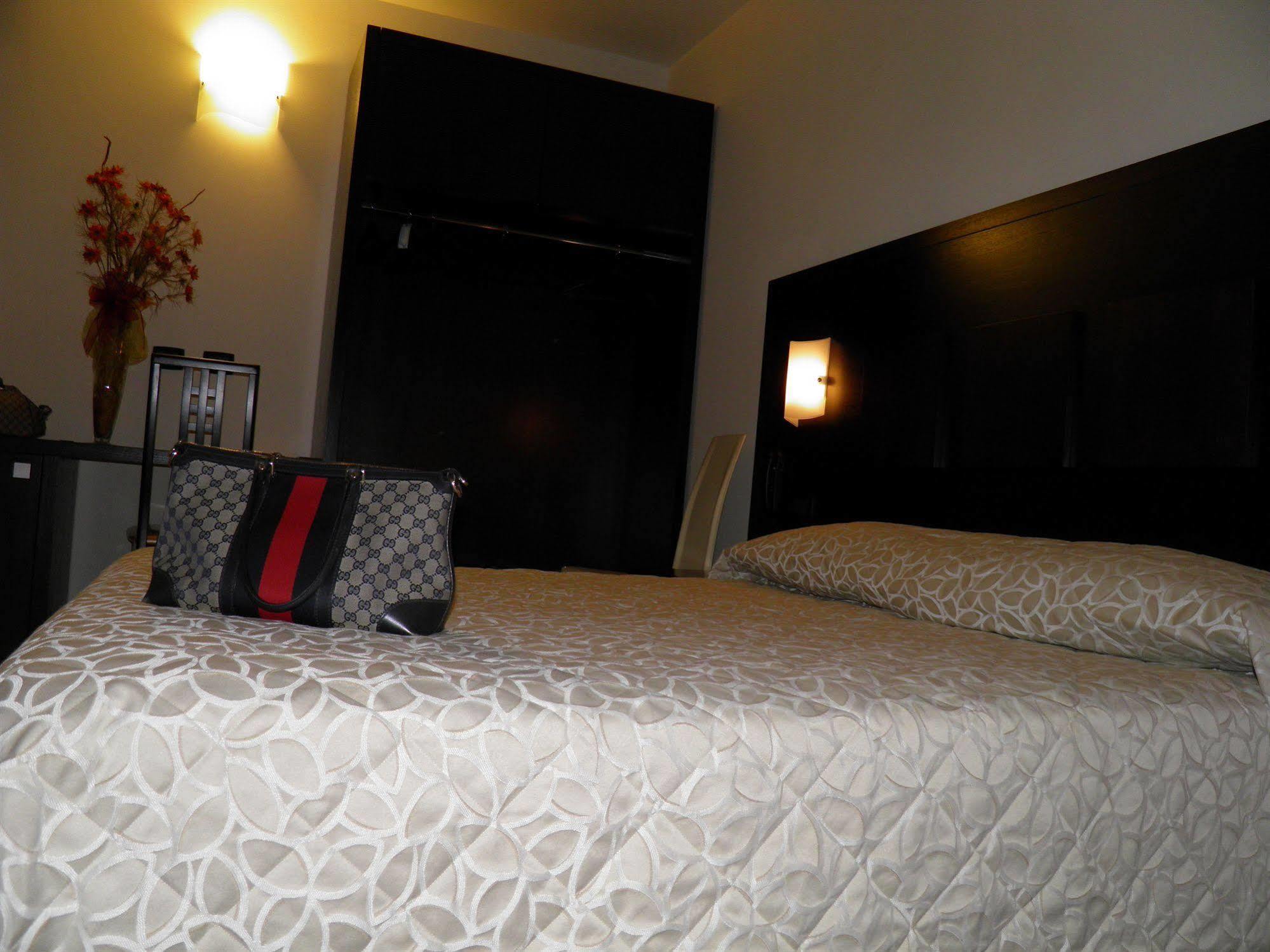 Hotel I Crespi Grosseto Ngoại thất bức ảnh